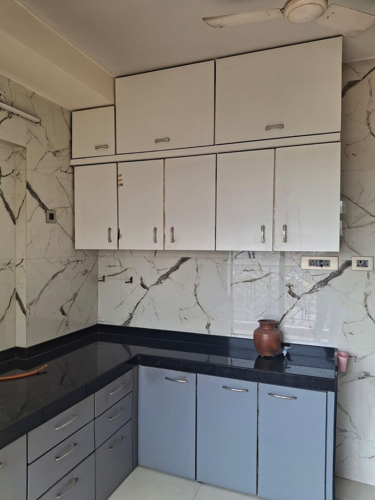 Kitchen, dadar west 2 Bedroom 730 Sq.Ft. Apartment In Dadar West Mumbai 9622703