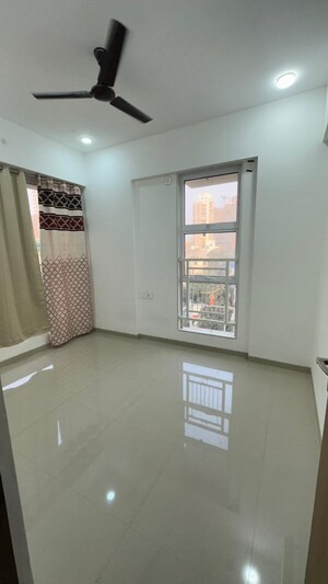 Room in 2 BHK Apartment at Dadar West – for Rent