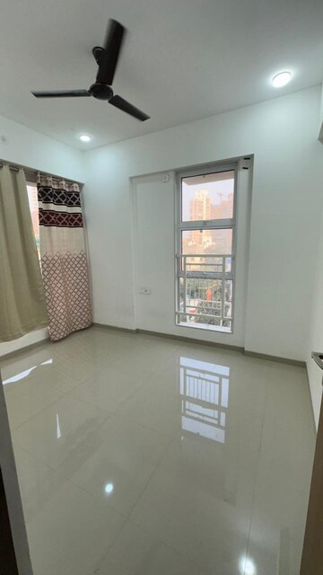 Room in 2 BHK Apartment at Dadar West – for Rent
