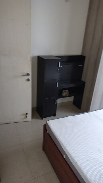 Bedroom in 3.5 BHK Apartment at Emaar Emerald Estate, Sector 65 – for Rent