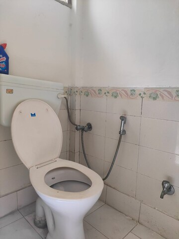 Bathroom in 1 BHK Apartment at Vasant Kunj – for Rent