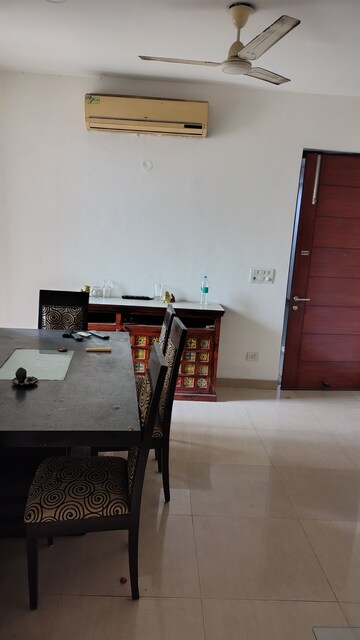  3.5 BHK Apartment at Emaar Emerald Estate, Sector 65 – for Rent