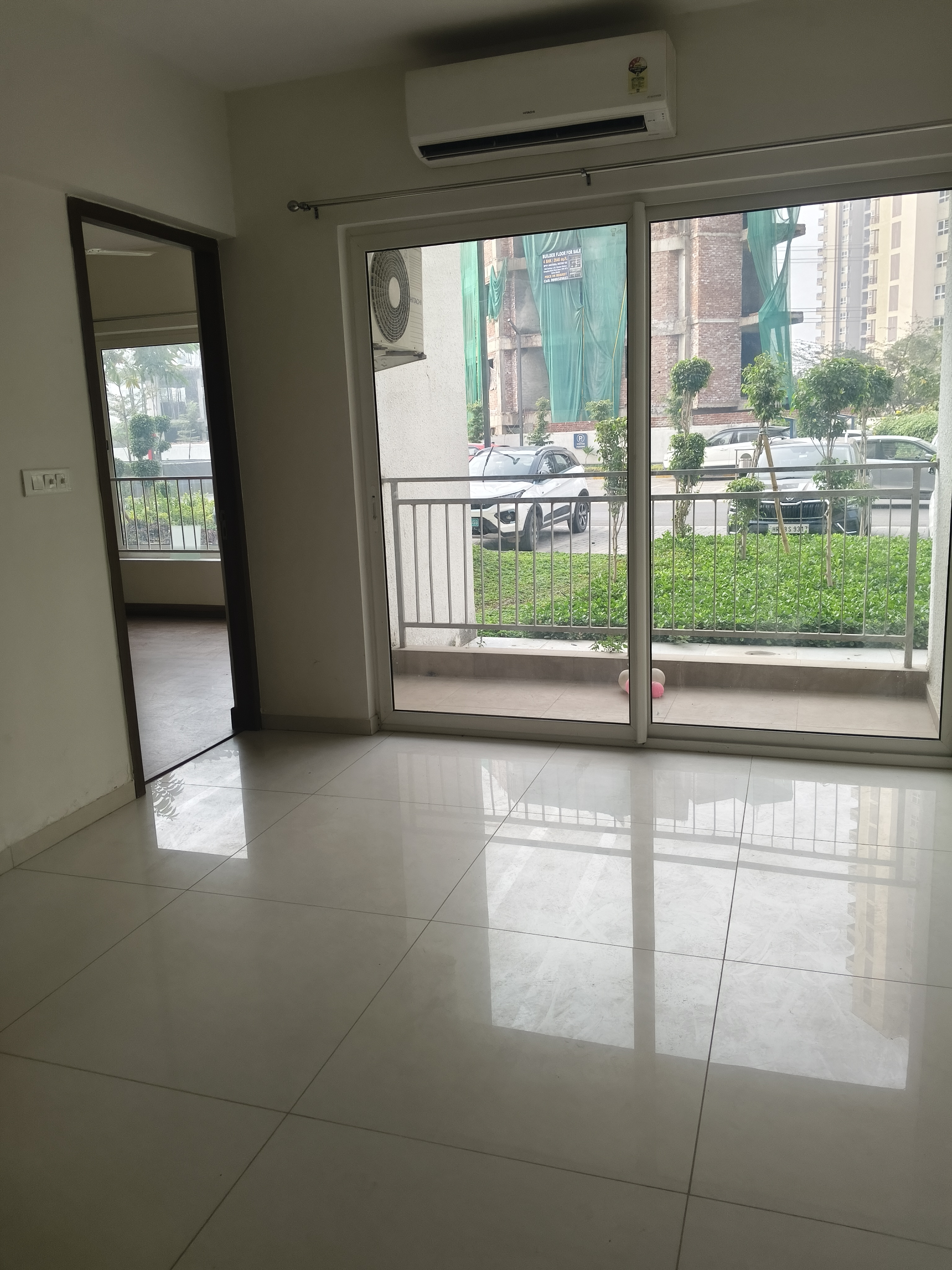 2 BHK + Extra Room 915 Sq.Ft. Apartment in Shapoorji Pallonji Joyville Phase 2