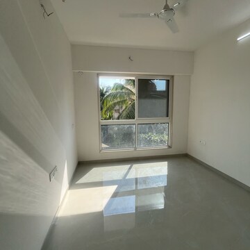 Room in 3 BHK Apartment at Shraddha Elite, Poisar – for Sale