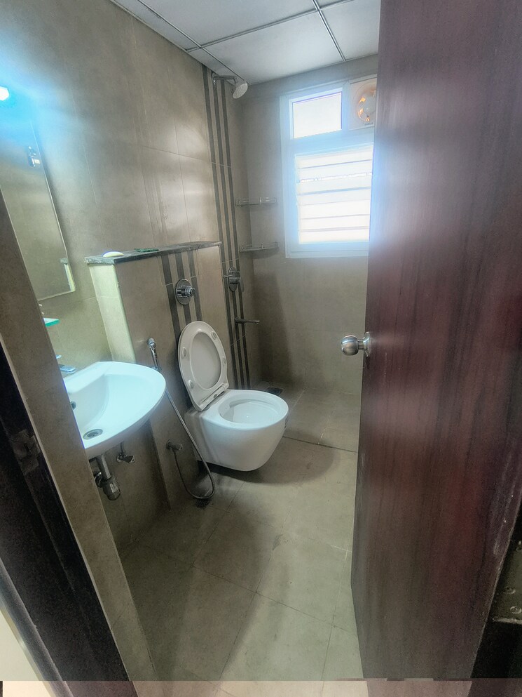 Bathroom, puravankara-silversands 2 Bedroom 900 Sq.Ft. Apartment In Mundhwa Pune 9622733