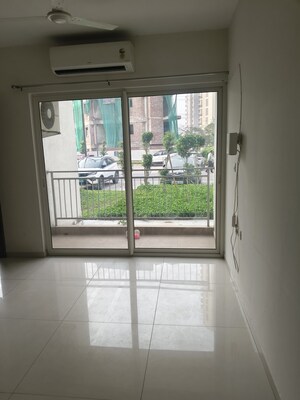 Room in 2 BHK Apartment at Shapoorji Pallonji Joyville Phase 2, Sector 102 – for Rent