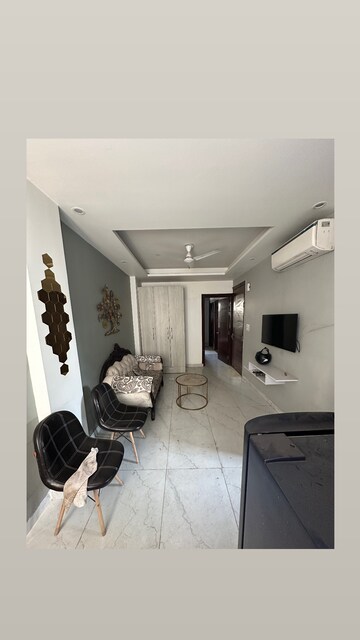 Living Room in 1 BHK Apartment at Sushant Lok 3, Sector 57 – for Rent