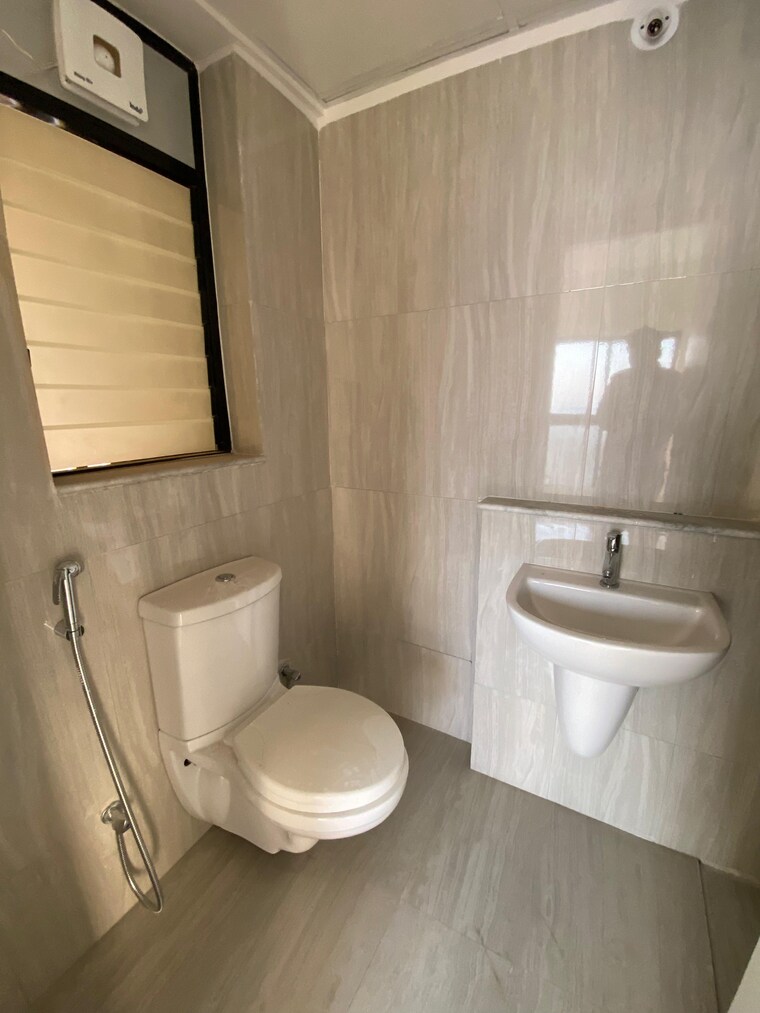 Bathroom, runwal-gardens-phase-i 1 Bedroom 467 Sq.Ft. Apartment In Dombivli East Thane 9622754