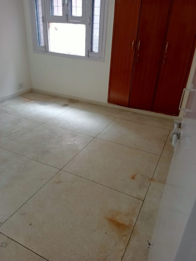 Room, bhagyawan-apartments 2.5 Bedroom 850 Sq.Ft. Apartment In Mayur Vihar 1 Delhi 9622752