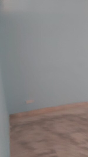 Room in 2.5 BHK Builder Floor at Mayur Vihar – for Rent