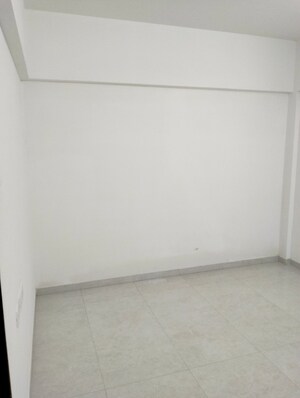 Room in 3 BHK Apartment at Chaphalkar Elina Living, Mohammadwadi – for Rent