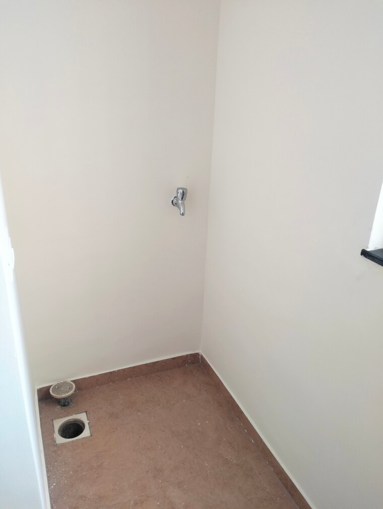 Bathroom, vtp-urban-space 3.5 Bedroom 2300 Sq.Ft. Apartment In Nibm Road Pune 9622777