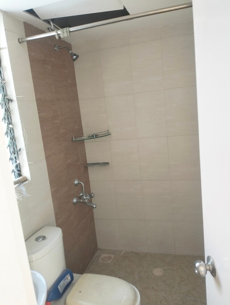 Bathroom, vtp-urban-space 3.5 Bedroom 2300 Sq.Ft. Apartment In Nibm Road Pune 9622777
