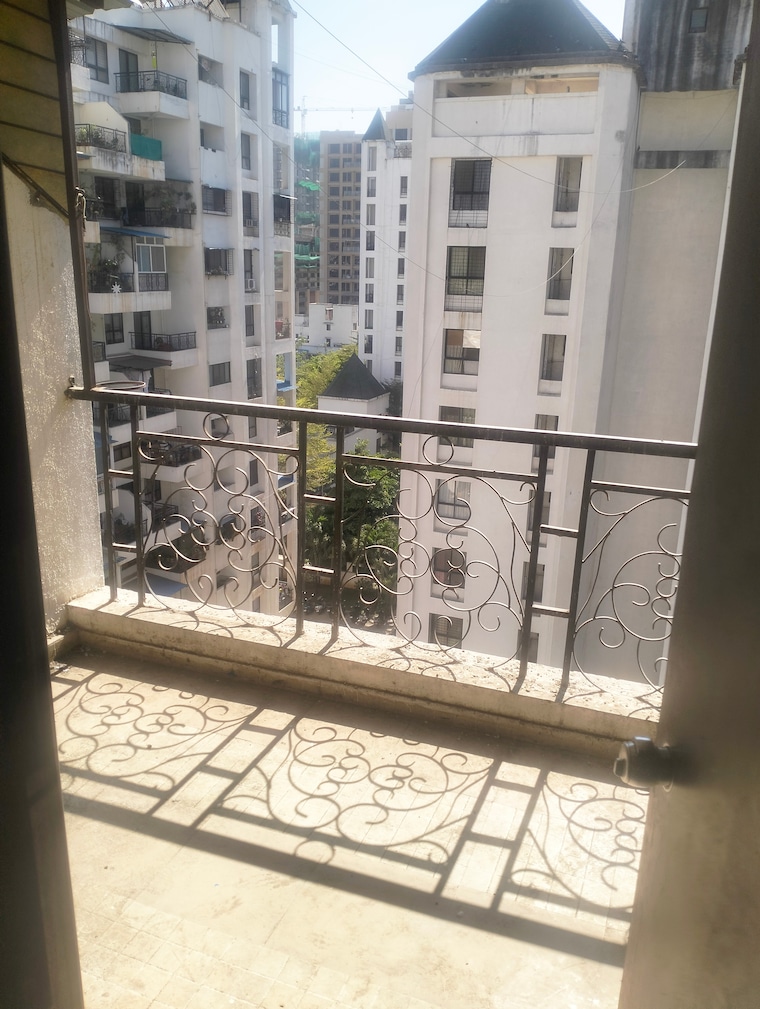 Balcony, kundan-la-ventana 3 Bedroom 1315 Sq.Ft. Apartment In Kondhwa Pune 9622790