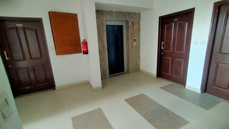 Room, hebbal 2 Bedroom 1300 Sq.Ft. Apartment In Hebbal Bangalore 9622794