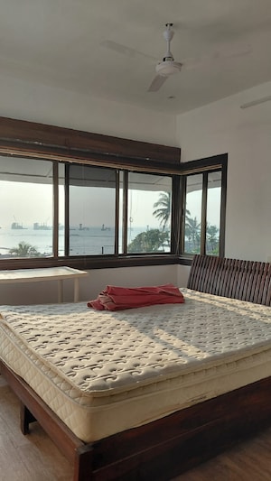 Bedroom in 2 BHK Apartment at Bandra West – for Rent