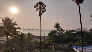 2 BHK Apartment – Garden View at Bandra West - for Rent