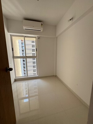 Room in 2.5 BHK Apartment at Lodha Codename Premier, Dombivli East – for Sale