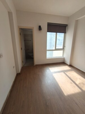 Room in 3 BHK Apartment at Emaar Imperial Gardens, Sector 102 – for Sale