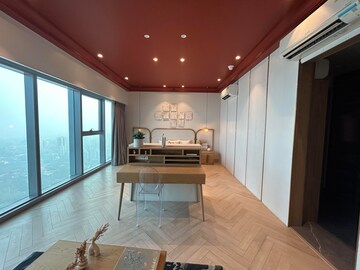 Room in 3 BHK Apartment at Peninsula Chambers, Lower Parel – for Sale