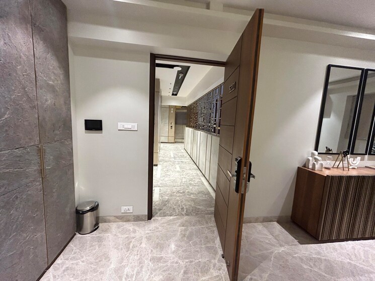 Room, peninsula-chambers 3 Bedroom 2232 Sq.Ft. Apartment In Lower Parel Mumbai 9622804