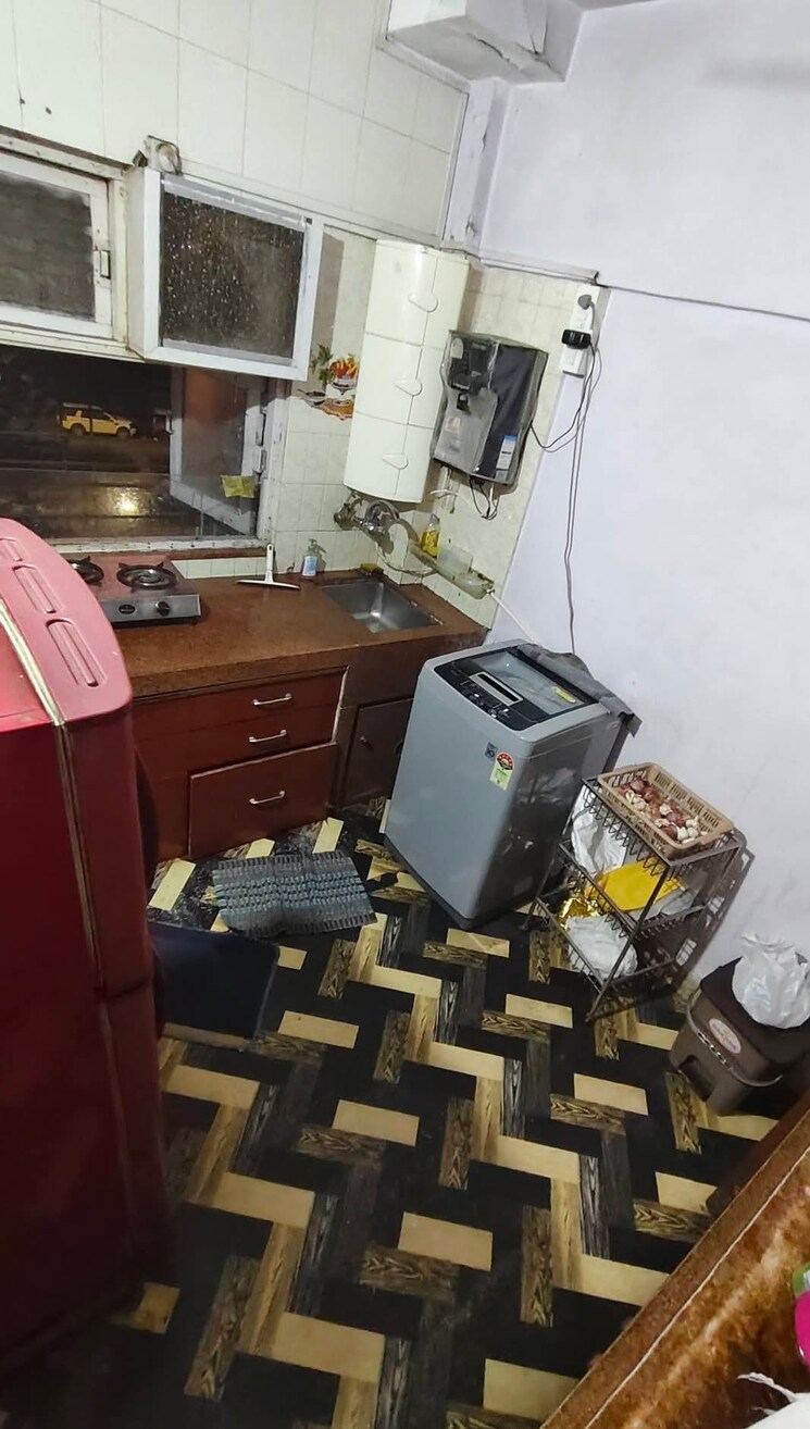 Kitchen, seven bunglow 1 Bedroom 380 Sq.Ft. Apartment In Seven Bunglow Mumbai 9622835