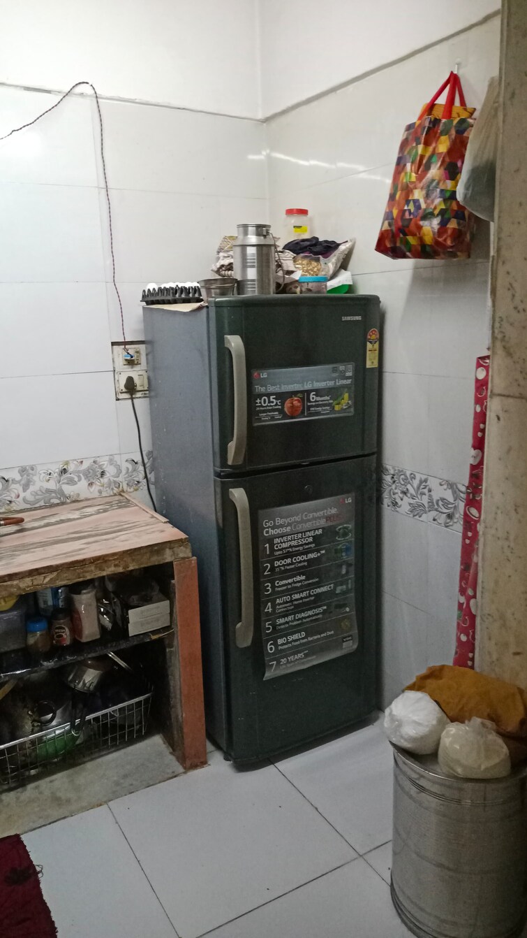 Room, andheri west Pg For Boys & Girls In Andheri West 9622848