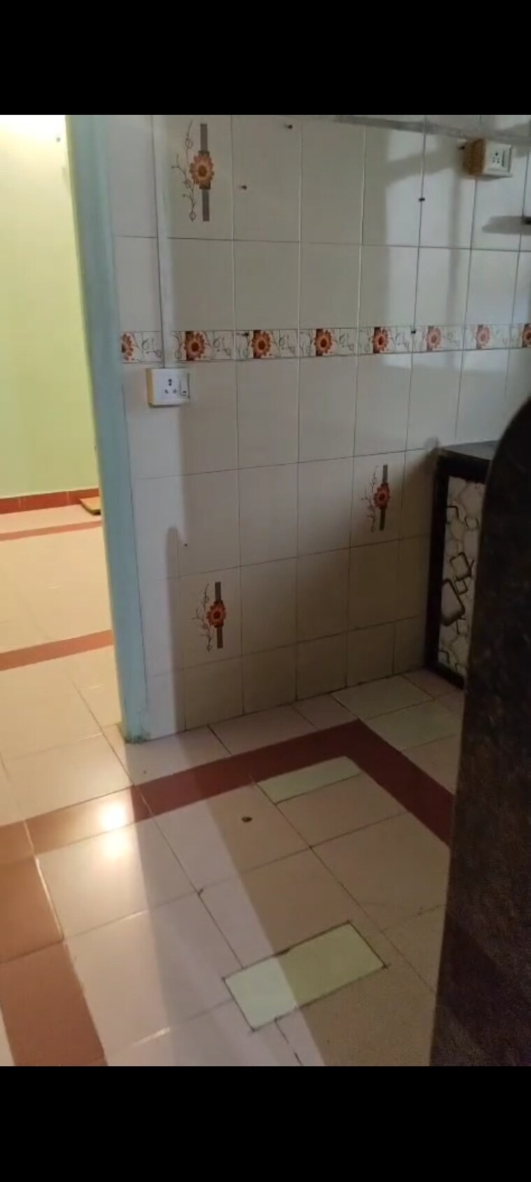 Room, evergreen-city 1 Bedroom 550 Sq.Ft. Apartment In Mira Road Thane 9622851