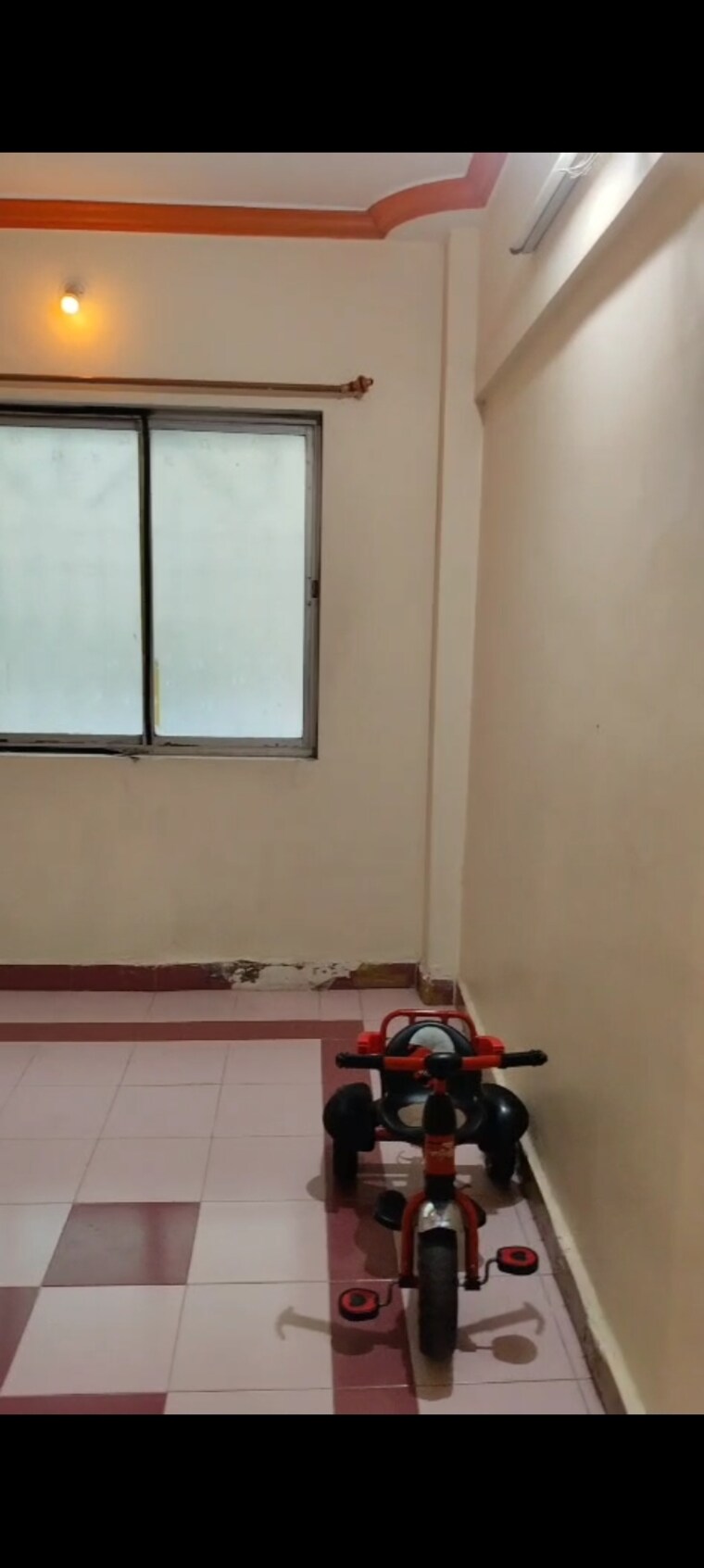 Room, evergreen-city 1 Bedroom 550 Sq.Ft. Apartment In Mira Road Thane 9622851