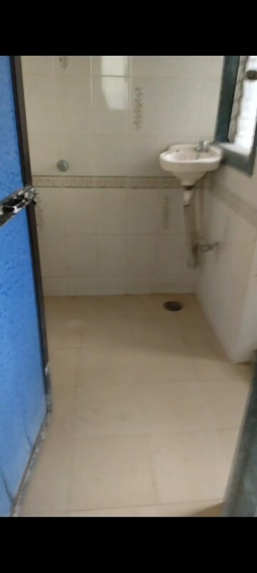 Bathroom in 1 BHK Apartment at Evergreen city, Mira Road – for Sale