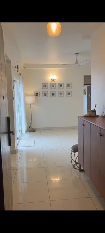 Room in 3 BHK Apartment at Prestige North Point, Kammanahalli – for Sale