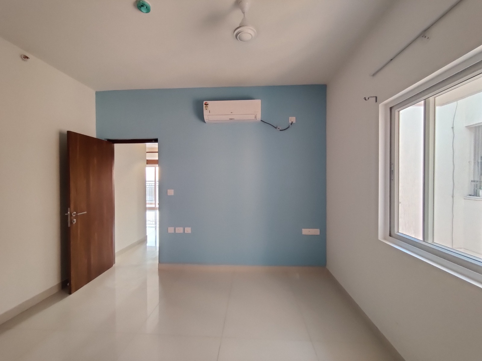 3.5 BHK + Pooja Room Apartment For Rent in Prestige High Fields