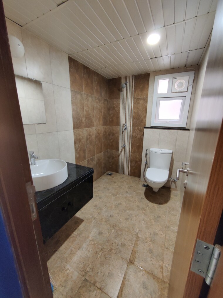 Bathroom, prestige-high-fields 3.5 Bedroom 1993 Sq.Ft. Apartment In Gachibowli Hyderabad 9622867