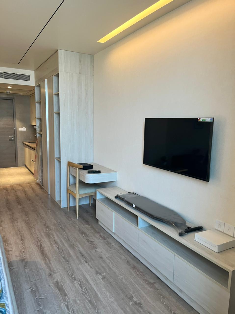 2 BHK + Extra Room Apartment For Sale in M3M Marina