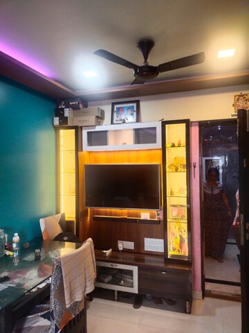 Study Room in 1 BHK Apartment at Kurla East – for Rent