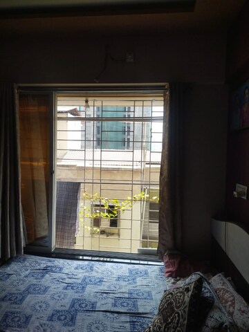 Bedroom in 1 BHK Apartment at Kurla East – for Rent