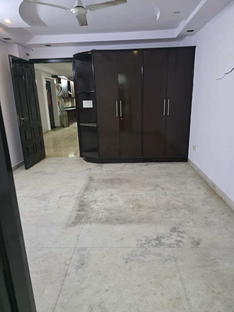 Bedroom, chitra vihar 3 Bedroom 1800 Sq.Ft. Builder Floor In Chitra Vihar Delhi 9622905