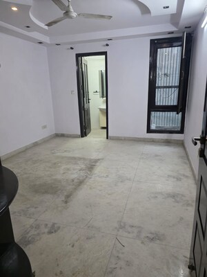 Master Bedroom in 3 BHK Builder Floor at Chitra Vihar – for Rent