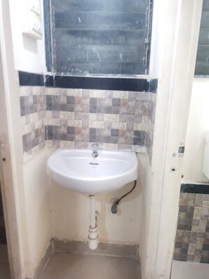 Bathroom in 1 BHK Apartment at Piramal Mahada, Lower Parel – for Rent