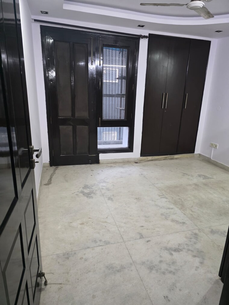 Bedroom, chitra vihar 3 Bedroom 1800 Sq.Ft. Builder Floor In Chitra Vihar Delhi 9622905