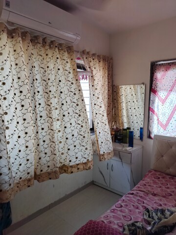 Bedroom in 2 BHK Apartment at Khira Nagar Owners CHS, Santacruz West – for Rent