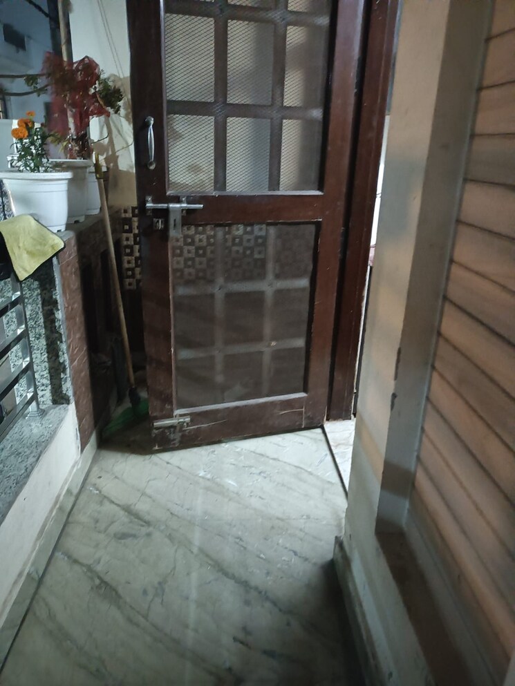 Balcony, gagan vihar 2 Bedroom 1000 Sq.Ft. Builder Floor In Gagan Vihar Delhi 9622917