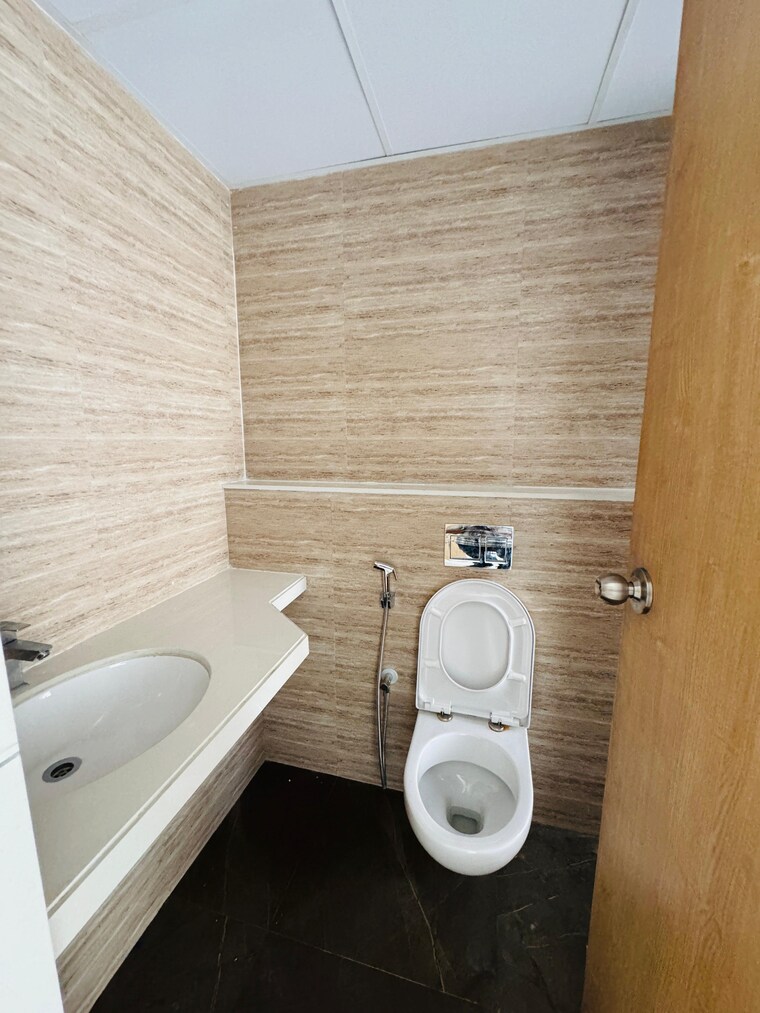 Attached Bathroom, lodha-codename-premier 2.5 Bedroom 750 Sq.Ft. Apartment In Dombivli East Thane 9622919