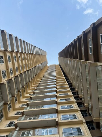  Pg – Exterior View View at Malad West - for Rent