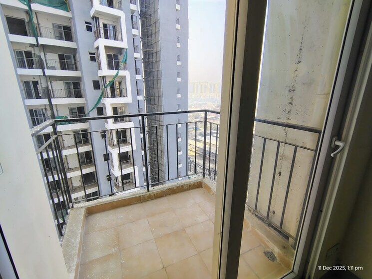 Balcony, amrapali-dream-valley 2 Bedroom 850 Sq.Ft. Apartment In Tech Zone 4 Greater Noida Greater Noida 9622928