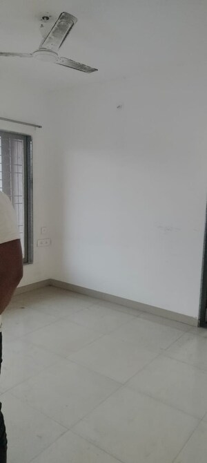 Room in 3 BHK Apartment at Bramhacorp F Residences, Kalyani Nagar – for Rent