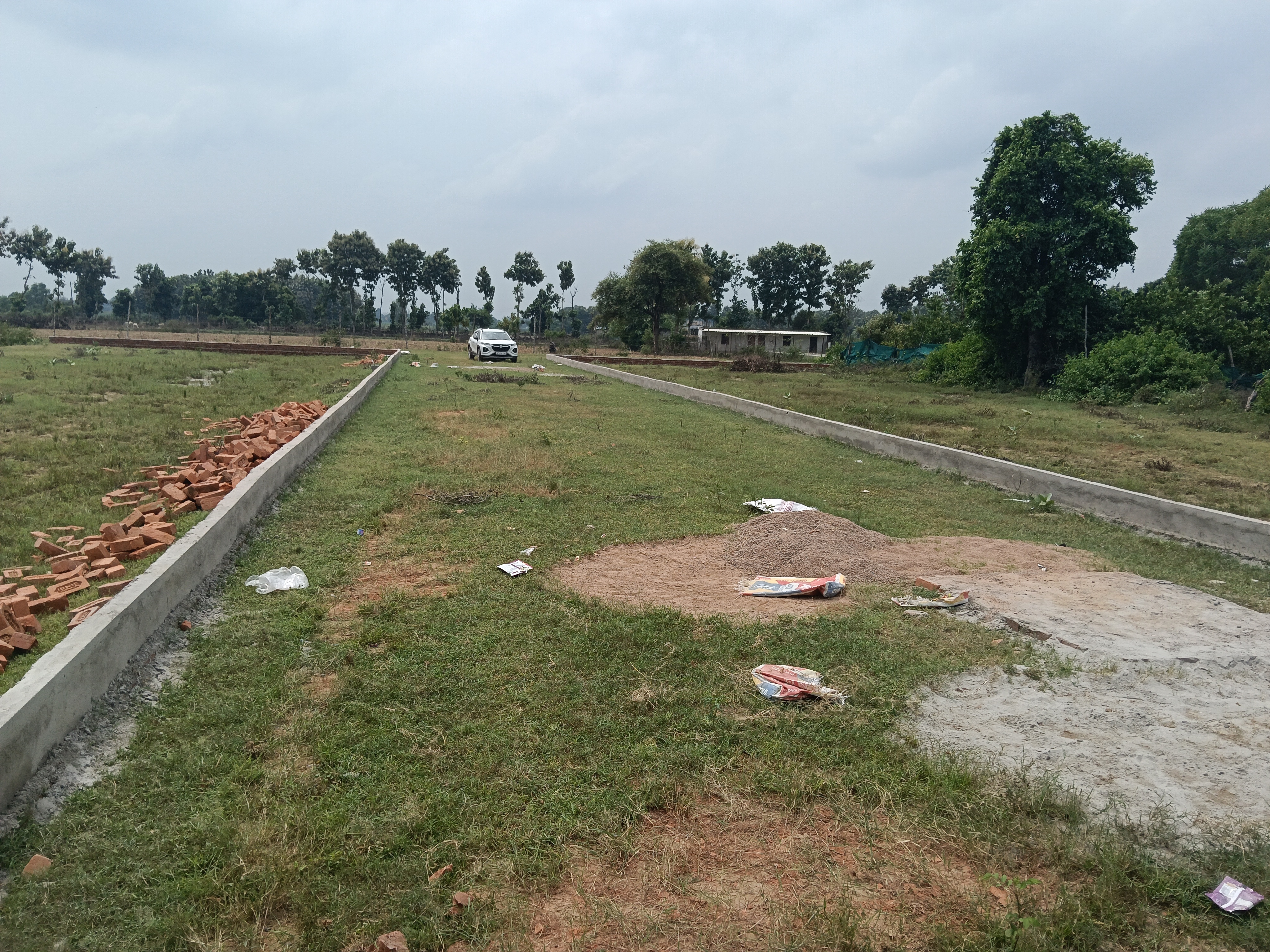 Plot For Sale in Awadh City