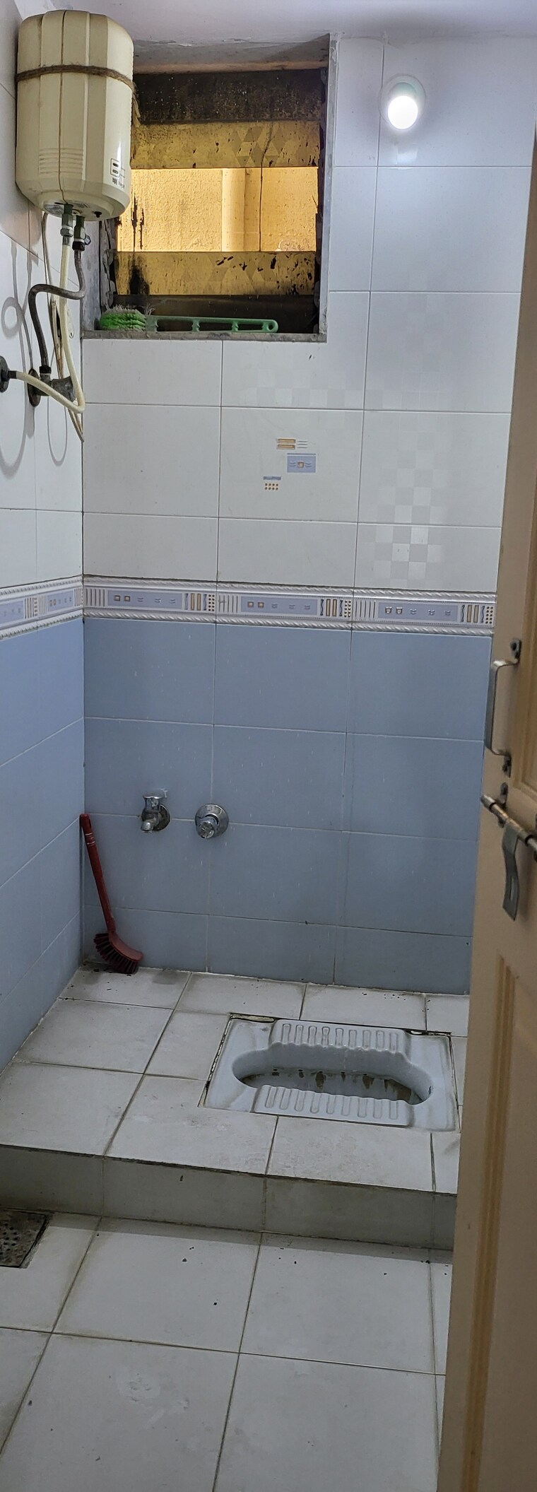 Bathroom, amli ind estate 3 Bedroom 1580 Sq.Ft. Apartment In Amli Ind Estate Silvassa 9622945