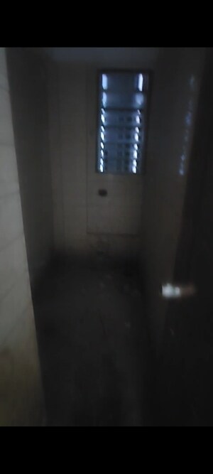 Bathroom in 1 BHK Apartment at Ghatkopar East – for Rent