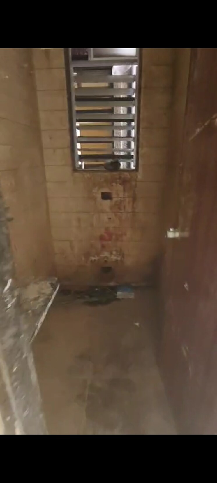 Bathroom, ghatkopar east 1 Bedroom 430 Sq.Ft. Apartment In Ghatkopar East Mumbai 9622948